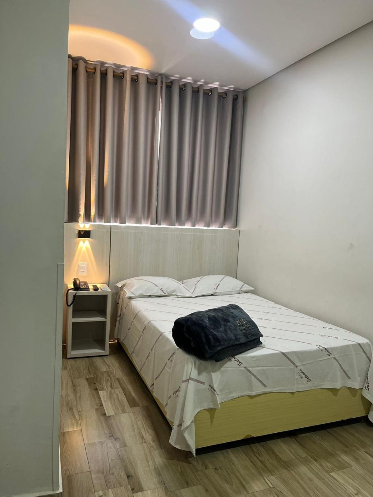 Hotel Salomao - Proximo A 25 De Marco, Bom Retiro, Bras E Rua Santa Efigenia, A 2 Minutos Do Mirante Sampa Sky E Pista De Skate Anhangabau Сан-Пауло Экстерьер фото